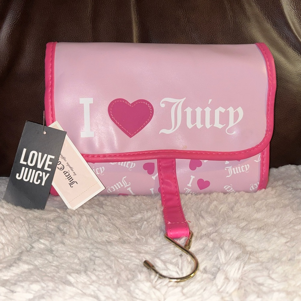 Juicy Couture Hanging Beauty Case